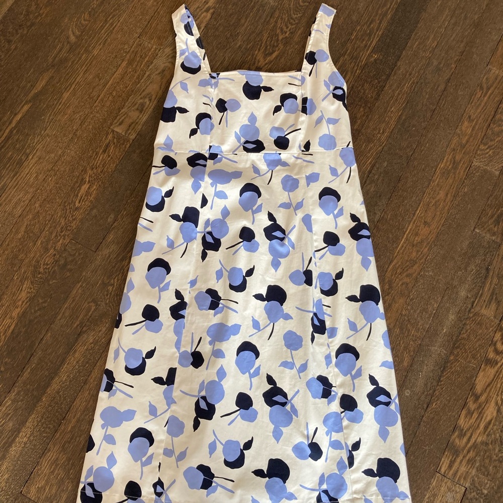 Gap Maternity Ladies Sleeveless Strap Dress
Navy Blue Violet Floral Print
Size M